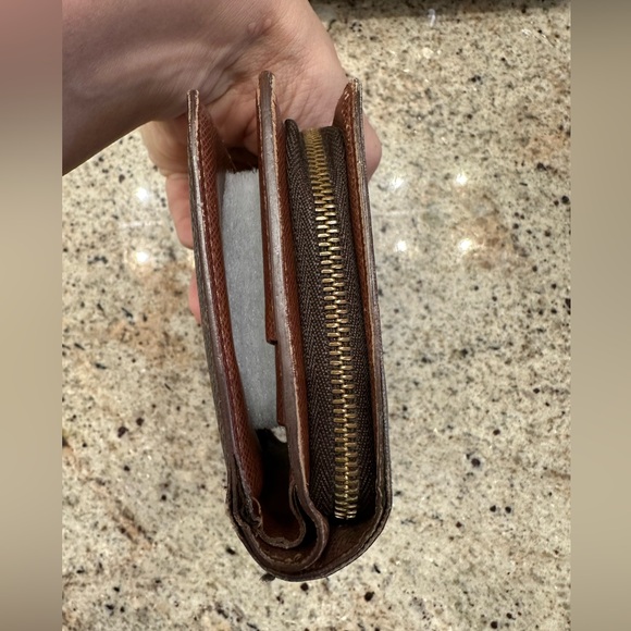 Authentic LV XL compact Vintage Wallet! - Picture 6 of 10